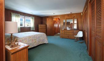 409 3rd St, Beach Haven, NJ 08008