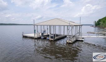 495 Shore Dr, Big Sandy, TN 38221