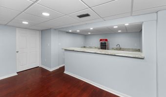 2086 Valleyview Dr, Ann Arbor, MI 48105
