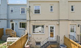 1745 N CLIFF St N, Alexandria, VA 22301
