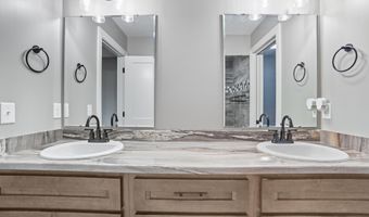 1701 Birch Run, Auburn, IN 46706