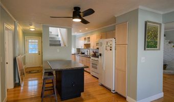 21 Carpenter Ave, Barrington, RI 02806