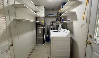 8716 MCNAIR Dr, Alexandria, VA 22309