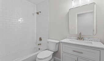 18 Sextant Dr, Barnegat, NJ 08005
