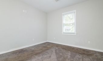 68 Elm St, Beachwood, NJ 08722