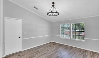 100 Chambers Dr, Alvarado, TX 76009
