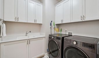 5172 Lower Creek St, Peachtree Corners, GA 30092