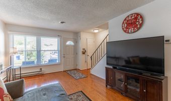 27 Gibraltar Ct, Barnegat, NJ 08005