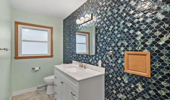 1518 Ellen Ave, Madison, WI 53716