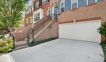 2411 GORGAS Pl, Alexandria, VA 22311