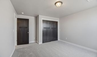 5749 N SEQUOIA Dr, Appleton, WI 54913