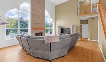 1470 Boulder Bluff Ln, Algonquin, IL 60102