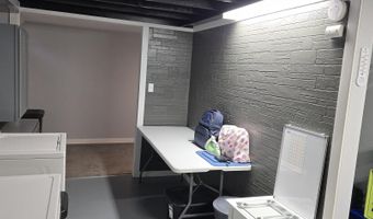 1222 NE 11th Ave, Aberdeen, SD 57401