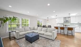 2518 N Ridge Ave, Arlington Heights, IL 60004