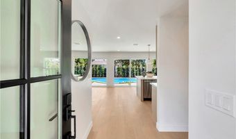 2613 W Chanticleer Rd, Anaheim, CA 92804