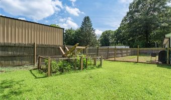 253 Station St, Coventry, RI 02816
