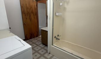 1122 9th Ave, Aberdeen, SD 57401