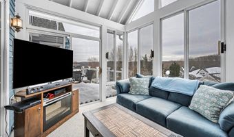 2 Tavistock 2, Cromwell, CT 06416
