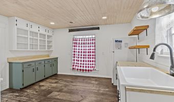 301 E Webster Ave, Ava, MO 65608