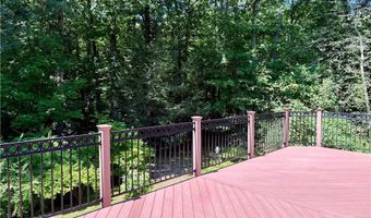 33 MaryAnn Dr, Exeter, RI 02822