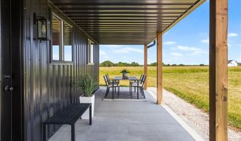 1372 N 150 Rd, Baldwin City, KS 66006