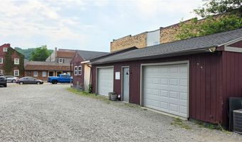 1198 Merchant St, Ambridge, PA 15003