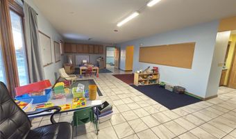 2328 N Hillcrest Pkwy, Altoona, WI 54720