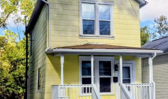 11 Walker St, Athens, OH 45701