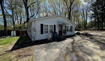 8 Buona Vista Ave, Johnston, RI 02919