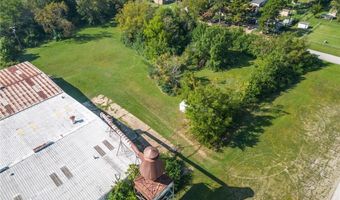 909 C St, Barling, AR 72923