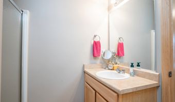1735 34th Ave SW 2, Altoona, IA 50009