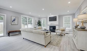 10032 SINNOTT, Bethesda, MD 20817