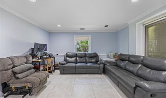 8 Dunn Rd, Airmont, NY 10952