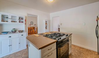 1808 Bryn Mawr Dr NE, Albuquerque, NM 87106