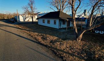 302 3rd St S, Basin, WY 82410