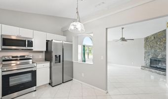 257 JASMINE St, Atlantic Beach, FL 32233