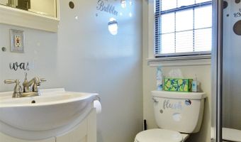 126 LORD Ave, Bayonne, NJ 07002