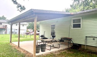 923 Rosemary St, Aurora, MO 65605