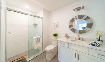 32 Exchange St 101, East Greenwich, RI 02818