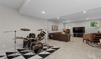 1484 Apple Farm Ln, Anderson Twp., OH 45230