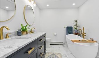105 Watch Hl, East Greenwich, RI 02818
