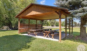 7 Cottonwood Way, Absarokee, MT 59001