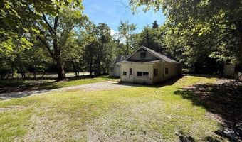 629 Portage Lakes Dr, Akron, OH 44319