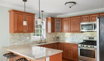 55 Vine St, East Greenwich, RI 02818