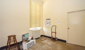 82 COURT Sq, Alexander City, AL 35010