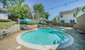 7306 WAYNE Dr, Annandale, VA 22003