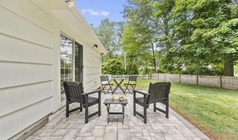 103 Perry Rd, Bristol, CT 06010