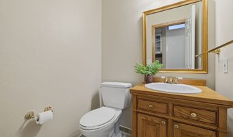 1214 Sandalwood Ct SW, Altoona, IA 50009