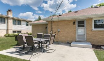 302 S Patton Ave, Arlington Heights, IL 60005