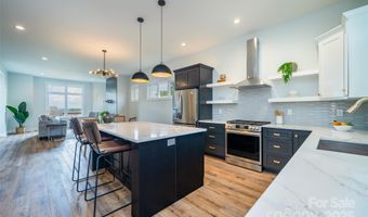 157 Meadow Breeze Rd, Arden, NC 28704